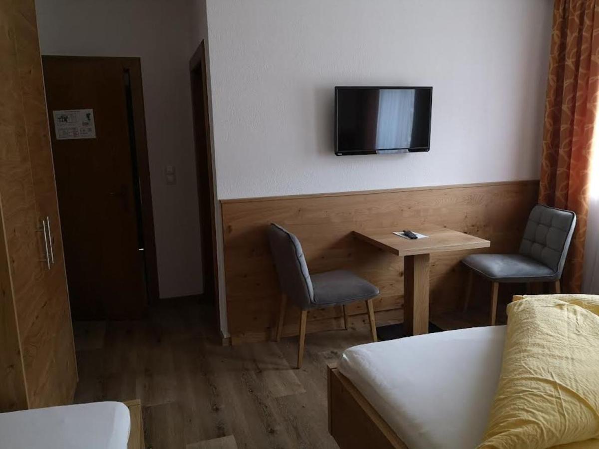 Gaestehaus Braunegger Стум Екстериор снимка